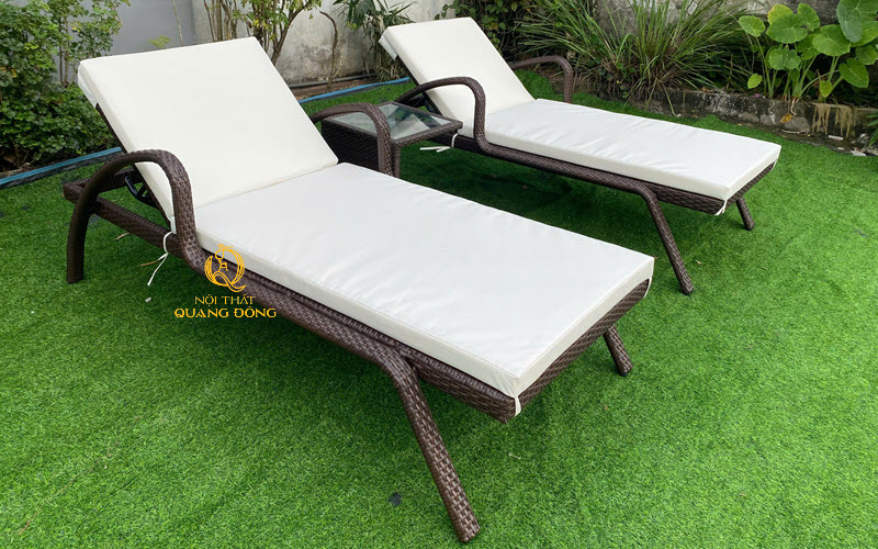 Ghế tắm nắng mây nhựa thiết kế đơn giản, sang trọng Ghế hồ bơi mây nhựa bền bỉ ở không gian ngoài trời