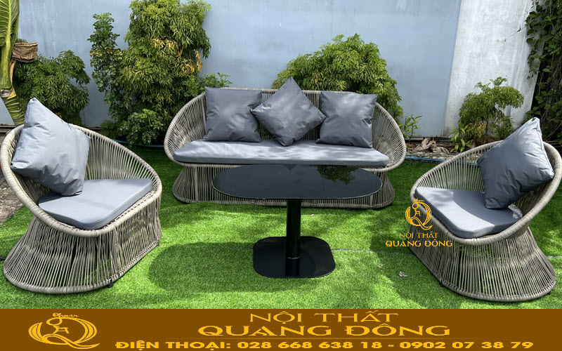 Sofa mây nhựa phù hợp với không gian ngoài trời