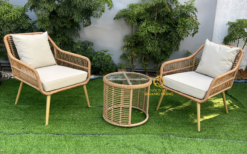 Bàn ghế mây nhựa sử dụng sợi mây nhựa tròn bền bỉ