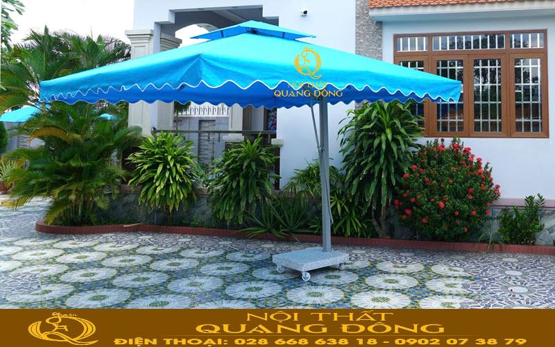 Dù che nắng thiết kế lệch tâm mới mẻ, hiện đại