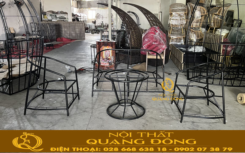 Khung kim loại sơn tĩnh điện có độ bền vượt thời gian