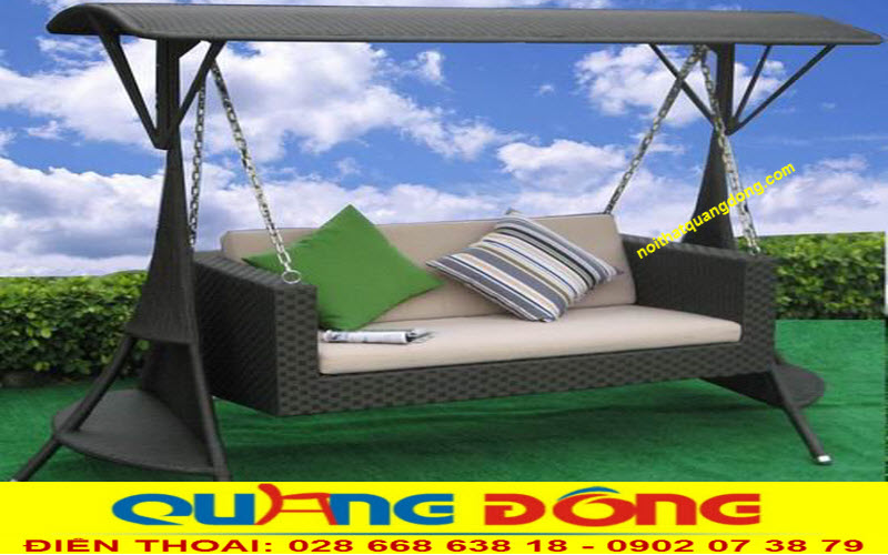 xích đu giả mây sân vườn dạng giường