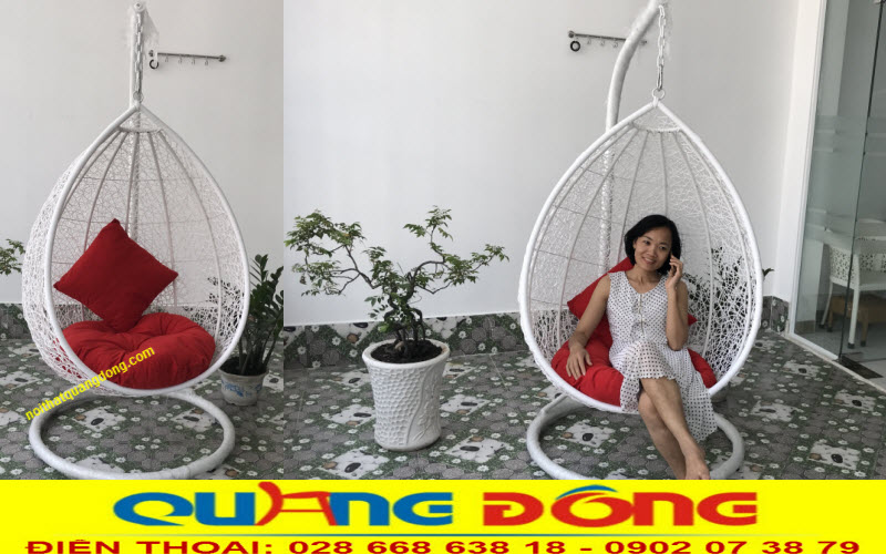 xích đu giả mây hình trứng gam màu trắng