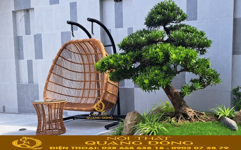 xích đu giả mây sân vườn gam màu sang trọng